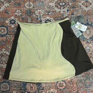 NWT Mono B Two-Tone Athletic Mini Skirt in Cream/Brown with Built in Shorts S